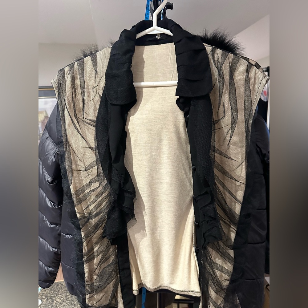 Ryu- sleeveless blouse